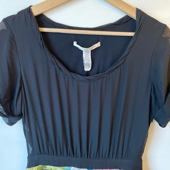 Diane von Furstenberg Garnier Storm Rose Silk Dress Size: 6 - Picture 5 of 8